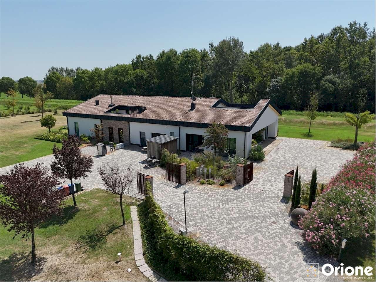 Villa Nonantola - photo 1