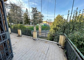 Terrazzo - Three-family Villa Via dell'Angelo Custode 2, Bologna (neighborhood San Ruffillo) - photo 11