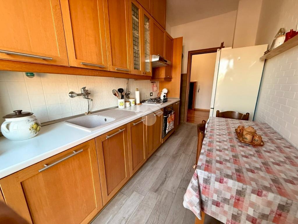 Two-room apartment Via Martiri della Libertà, Abbiategrasso - photo 2