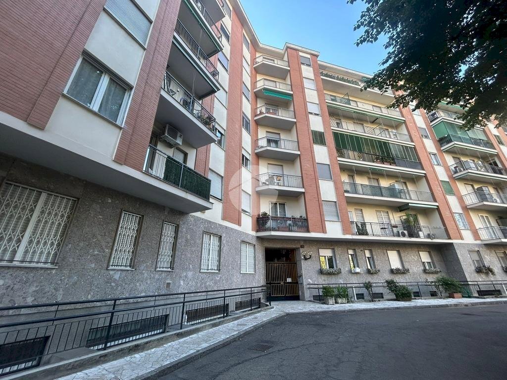 Appartamento Via Zurigo, Milano (zona Inganni) - foto 2