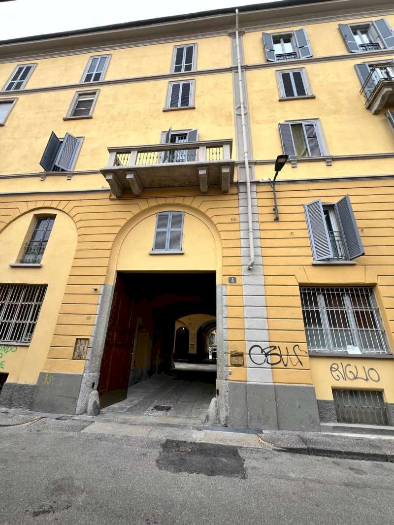 One-room apartment via MORTARA 4, Milano (neighborhood Porta Genova) - photo 2