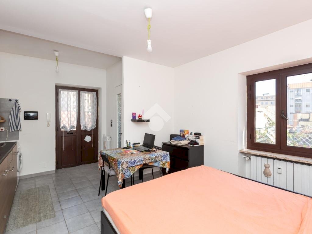 One-room apartment Via Mongrando, Torino (neighborhood Vanchiglietta) - photo 2