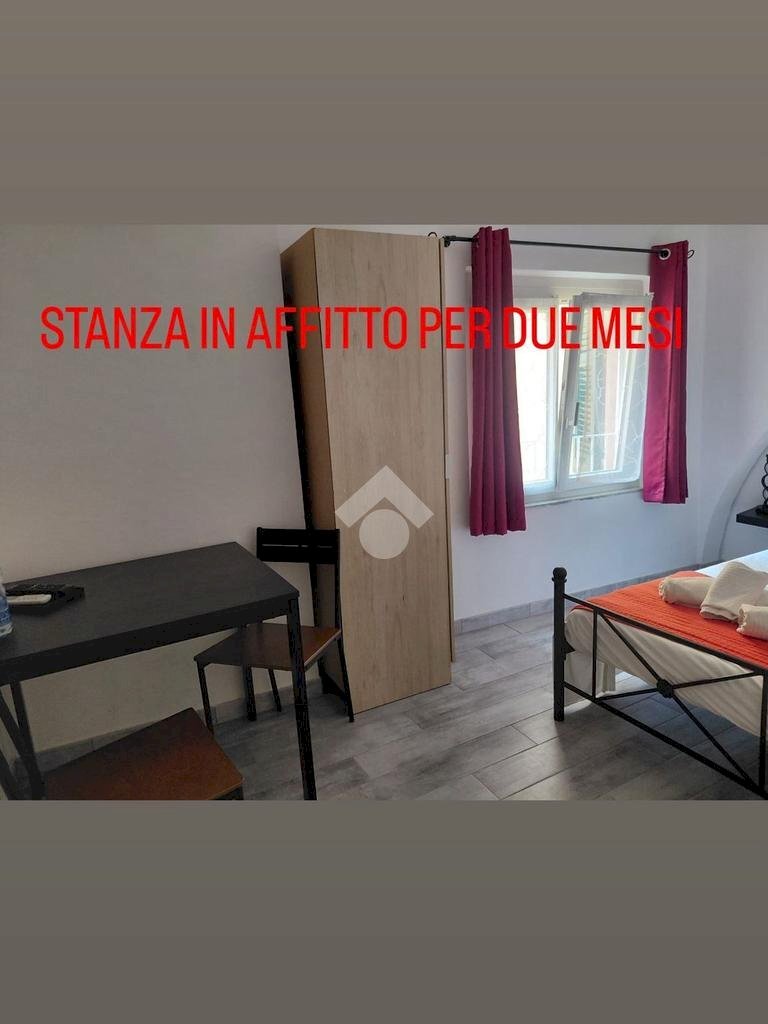 One-room apartment Via S. Giorgio, Genova (neighborhood Centro Storico) - photo 1