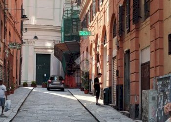 One-room apartment Via S. Giorgio, Genova (neighborhood Centro Storico) - photo 6