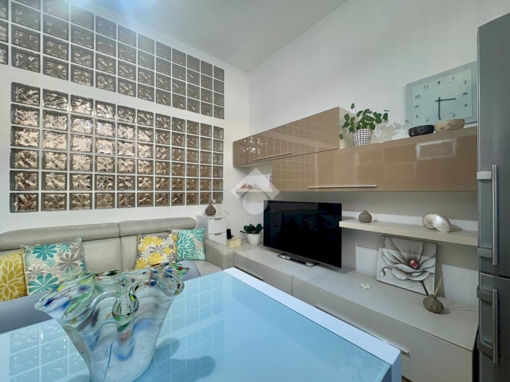 Two-room apartment Viale della cittadella, Modena (neighborhood Circoscrizione 1) - photo 3