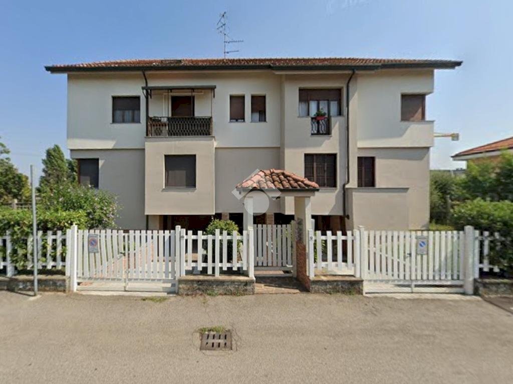 Three-room apartment Via Raffaello Sanzio, Lainate - photo 2