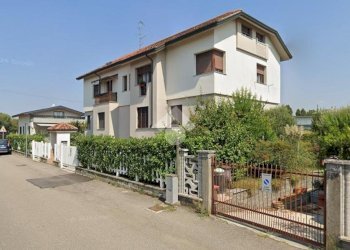 Three-room apartment Via Raffaello Sanzio, Lainate - photo 1
