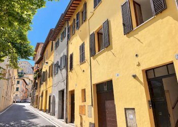 Foto 1 - Trilocale via anfiteatro, Spoleto - foto 1