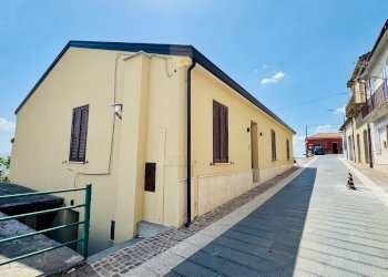 Foto 3 - Villa CORSO FRANCESCO IORIZZO
 
89, Villanova del Battista - foto 3