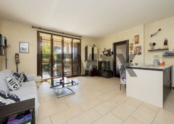 Soggiorno - Three-room apartment Via Lecco
 
66, Agrate Brianza - photo 3