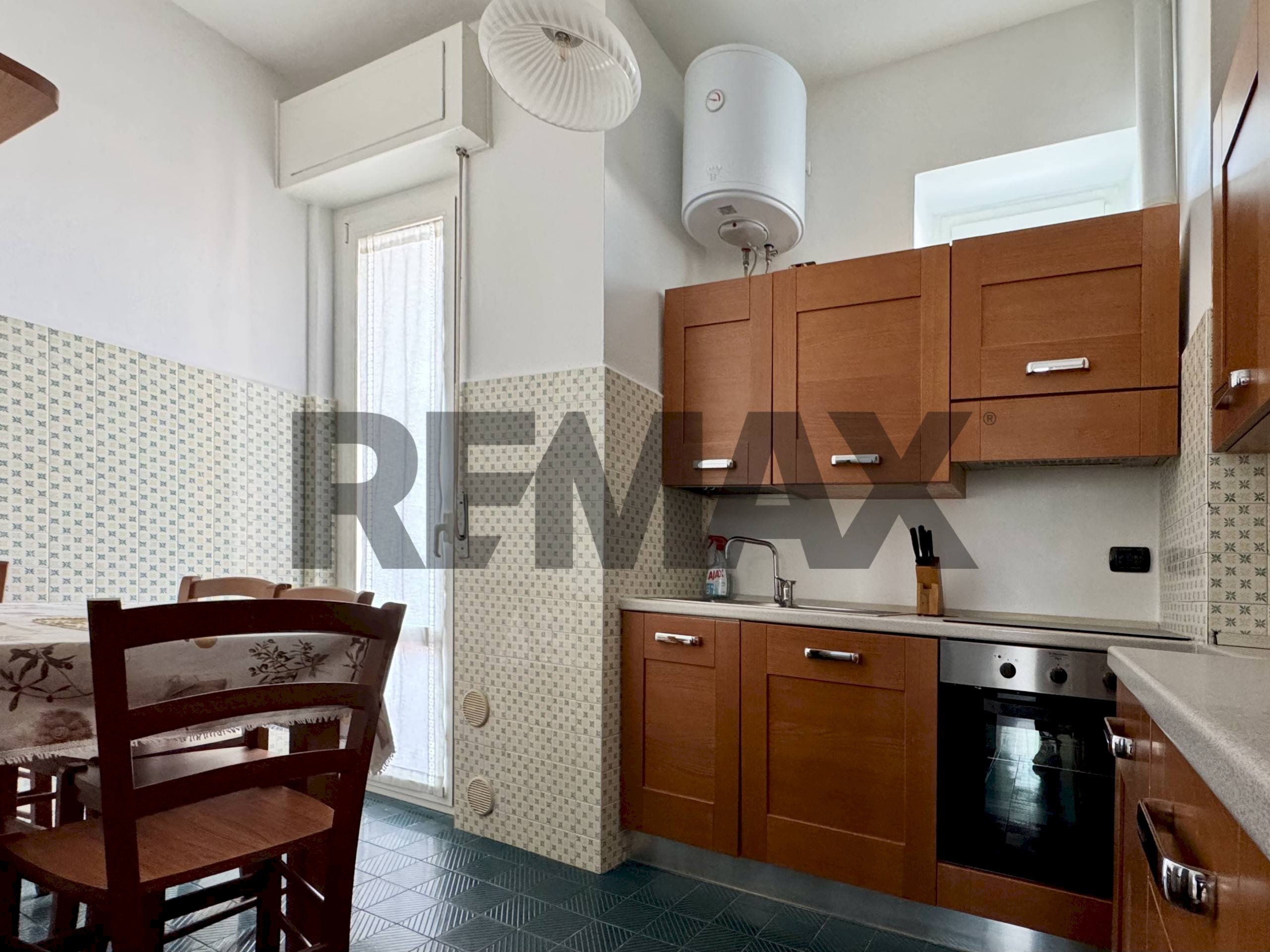 Cucina - Three-room apartment VIA MONTEBELLO
 
5, Varese - photo 3