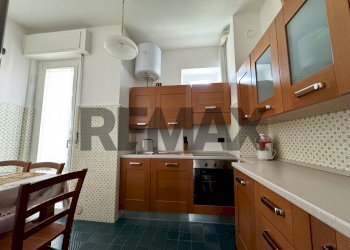 Cucina - Three-room apartment VIA MONTEBELLO
 
5, Varese - photo 2
