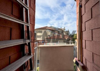 Balcone - Three-room apartment VIA MONTEBELLO
 
5, Varese - photo 14