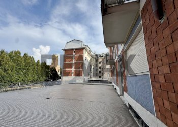 Edificio all\'aperto - Three-room apartment VIA MONTEBELLO
 
5, Varese - photo 15