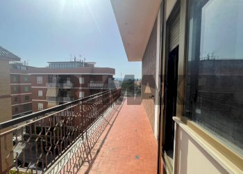Balcone - Three-room apartment Via Pierluigi da Palestrina
 
12, Ciampino - photo 11