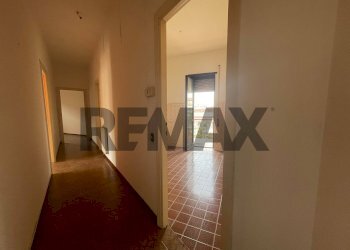 Hall / corridoio - Three-room apartment Via Pierluigi da Palestrina
 
12, Ciampino - photo 35