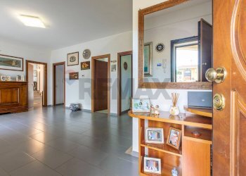 Hall / corridoio - Villa Via Mazzamagna
 
96, Marino - foto 6