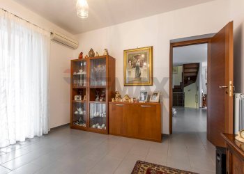 Stanza vuota - Villa Via Mazzamagna
 
96, Marino - foto 8