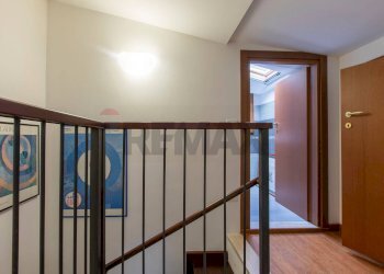Scale - Villa Via Mazzamagna
 
96, Marino - foto 18