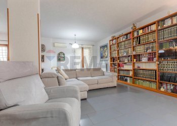 Soggiorno - Villa Via Mazzamagna
 
96, Marino - foto 25