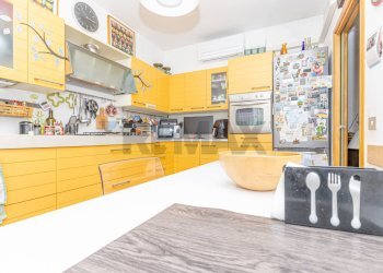 Cucina - Quadrilocale Via dell'oceano Atlantico
47, Roma - foto 2