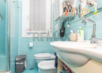 Bagno - Quadrilocale Via dell'oceano Atlantico
47, Roma - foto 9