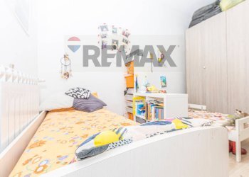 Camera / camera da letto - Three-room apartment VIA UMBERTO MADDALENA
 
77, Ciampino - photo 29