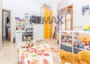 Camera / camera da letto - Three-room apartment VIA UMBERTO MADDALENA
 
77, Ciampino - photo 31