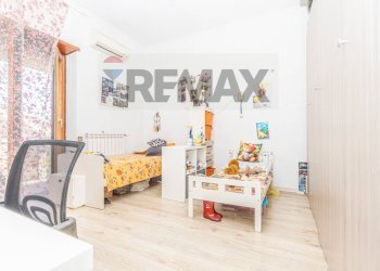 Camera / camera da letto - Three-room apartment VIA UMBERTO MADDALENA
 
77, Ciampino - photo 32