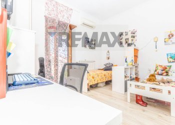 Camera / camera da letto - Three-room apartment VIA UMBERTO MADDALENA
 
77, Ciampino - photo 33