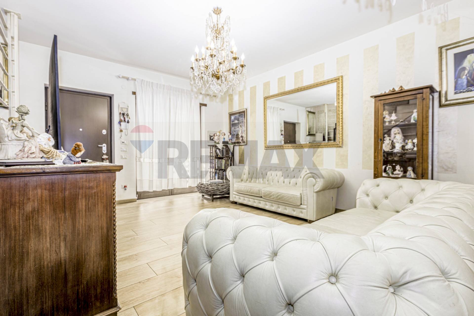 Soggiorno - Villa a Schiera Via appia Nuova
995, Roma - foto 2