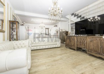 Soggiorno - Villa a Schiera Via appia Nuova
995, Roma - foto 1