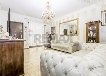 Soggiorno - Villa a Schiera Via appia Nuova
995, Roma - foto 2