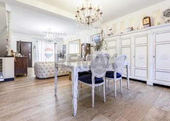 Sala da pranzo - Villa a Schiera Via appia Nuova
995, Roma - foto 3