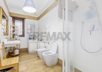 Bagno - Villa a Schiera Via appia Nuova
995, Roma - foto 5