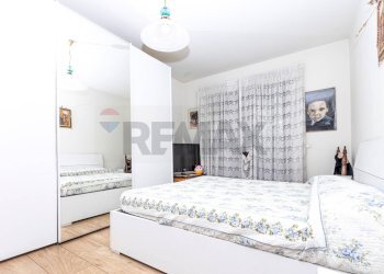Camera / camera da letto - Villa a Schiera Via appia Nuova
995, Roma - foto 8