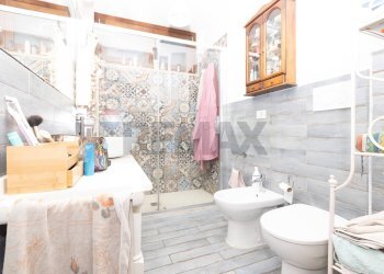 Bagno - Villa a Schiera Via appia Nuova
995, Roma - foto 14