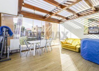 Sala da pranzo - Villa a Schiera Via appia Nuova
995, Roma - foto 22