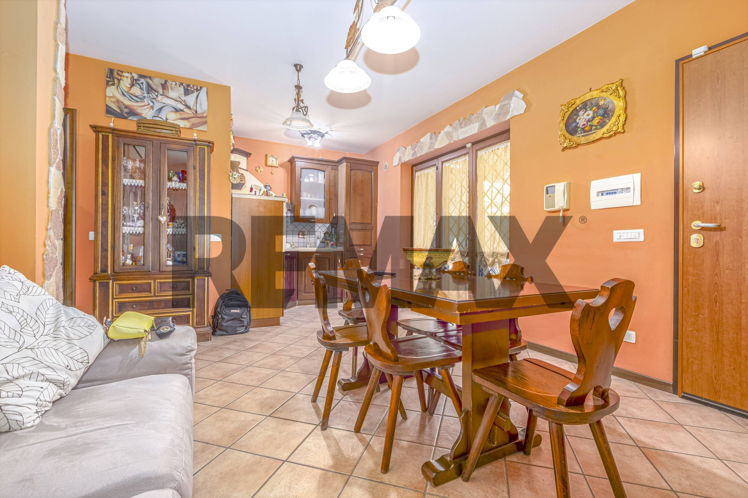 Sala da pranzo - Four-room apartment Via del Fontanile di san matteo
 
10, Frascati - photo 3