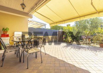 Terrazza - Four-room apartment Via del Fontanile di san matteo
 
10, Frascati - photo 1