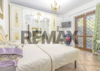 Camera / camera da letto - Four-room apartment Via del Fontanile di san matteo
 
10, Frascati - photo 6