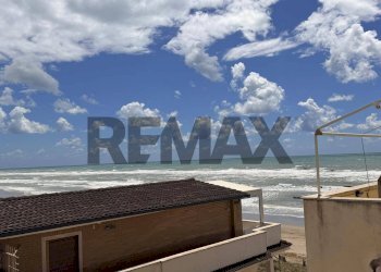 Vista dell\'acqua - Monolocale Lungomare delle sirene
 
179, Pomezia - foto 7