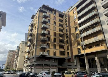Edificio all\'aperto - Two-room apartment Largo Villaura
 
11, Palermo - photo 12