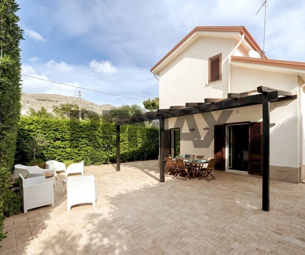 Terrazza - Villa Via Cloe
 
13, Palermo - foto 1