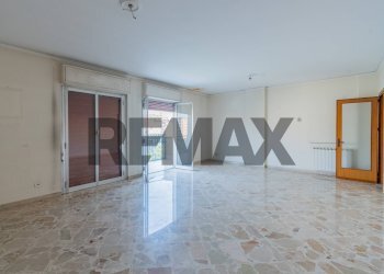 Stanza vuota - Appartamento VIALE STRASBURGO
 
40, Palermo - foto 2