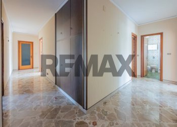 Hall / corridoio - Appartamento VIALE STRASBURGO
 
40, Palermo - foto 32