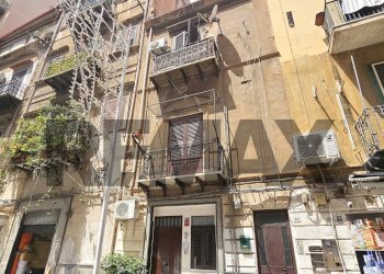 Edificio all\'aperto - Bilocale Via Domenico Scina'
 
33, Palermo - foto 1