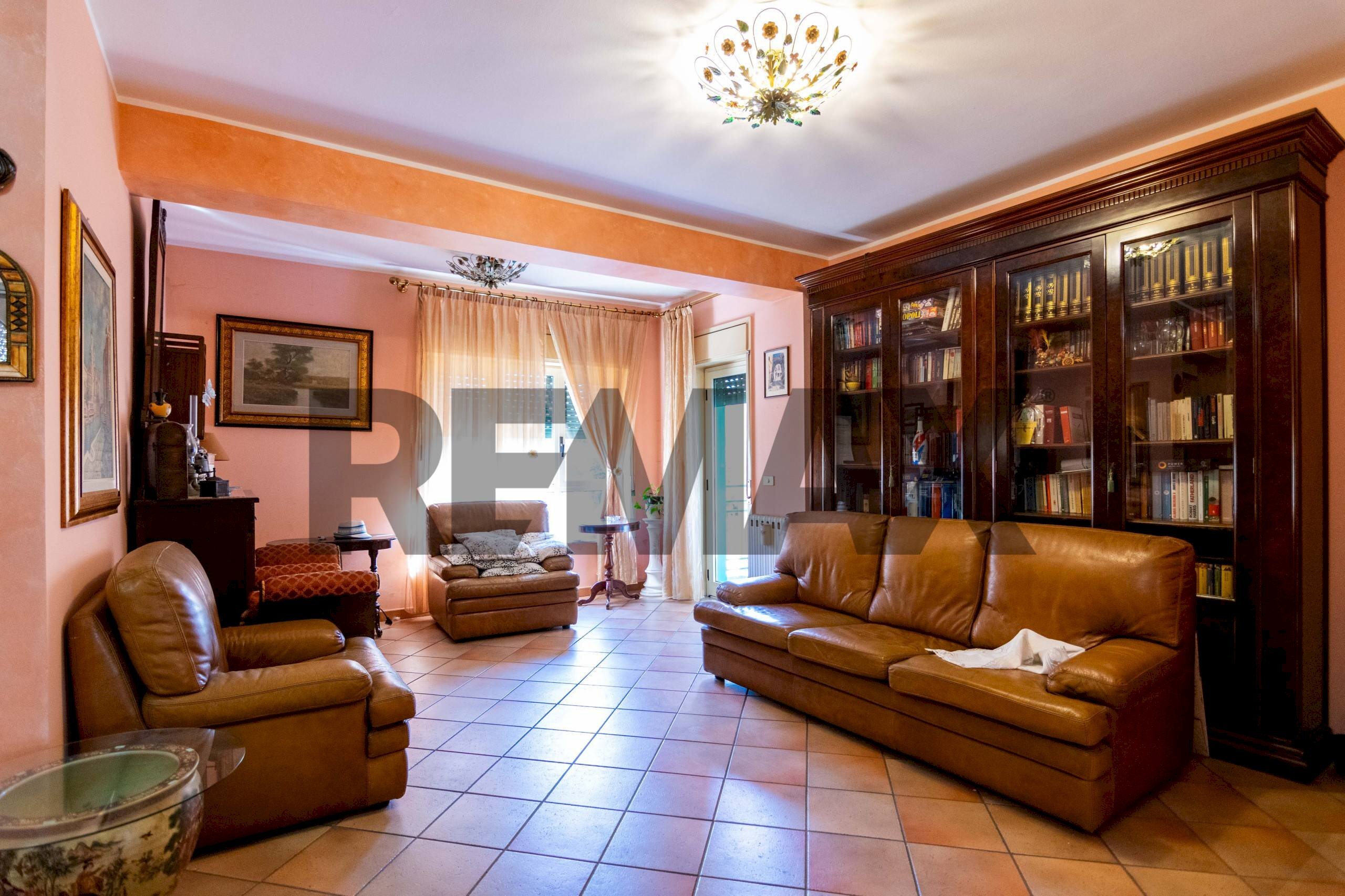 Soggiorno - Four-room apartment Via Giuseppe Antonio Borgese
 
21, Catania - photo 1