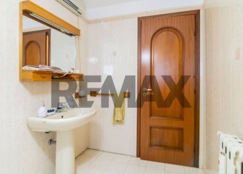 Bagno - Quadrilocale Via Giuseppe Antonio Borgese
 
21, Catania - foto 11