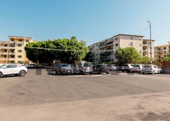 Edificio all\'aperto - Quadrilocale Via Giuseppe Antonio Borgese
 
21, Catania - foto 25
